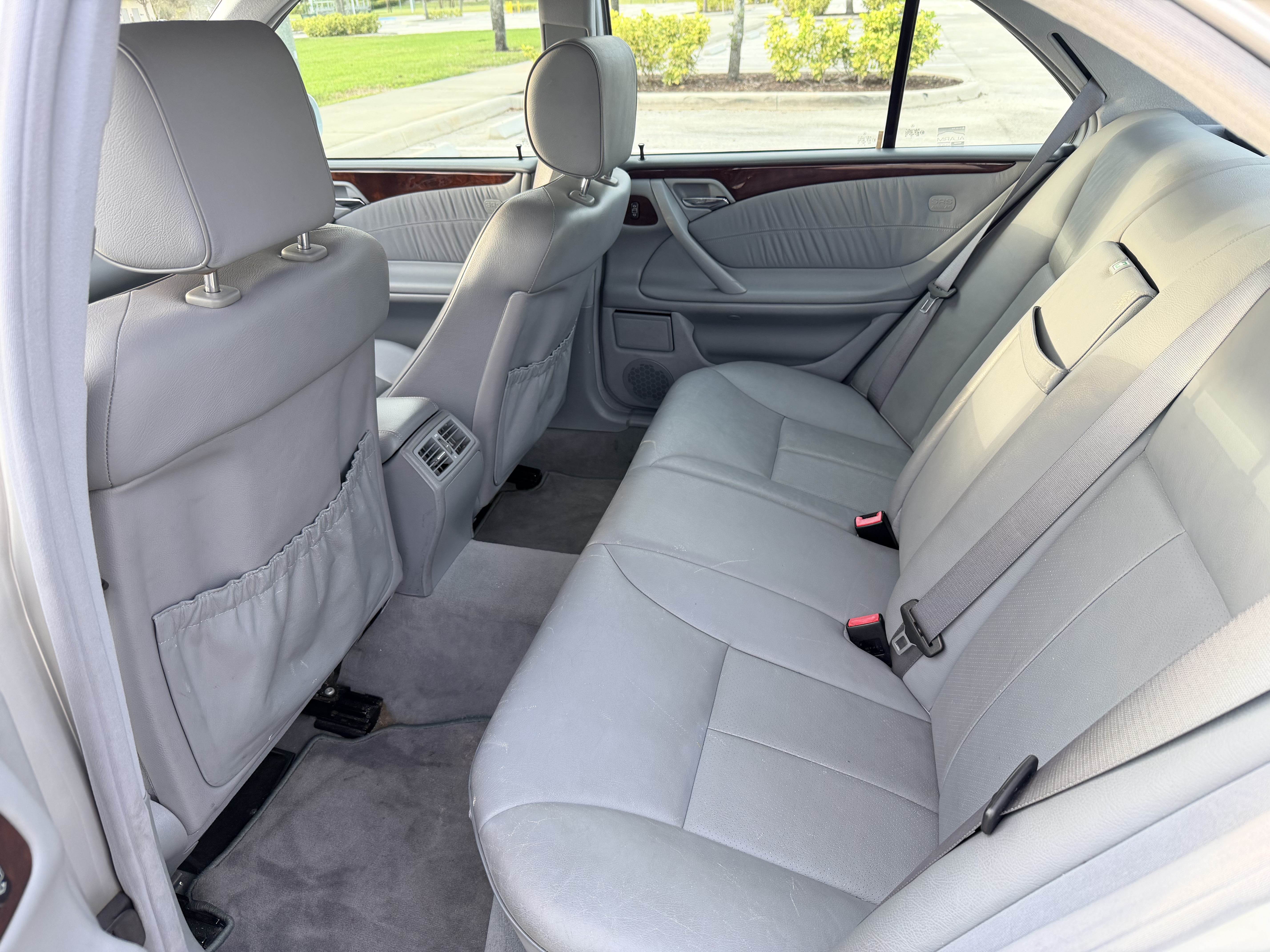 Used 2001 Mercedes-Benz E 430 4MATIC Sedan image 5