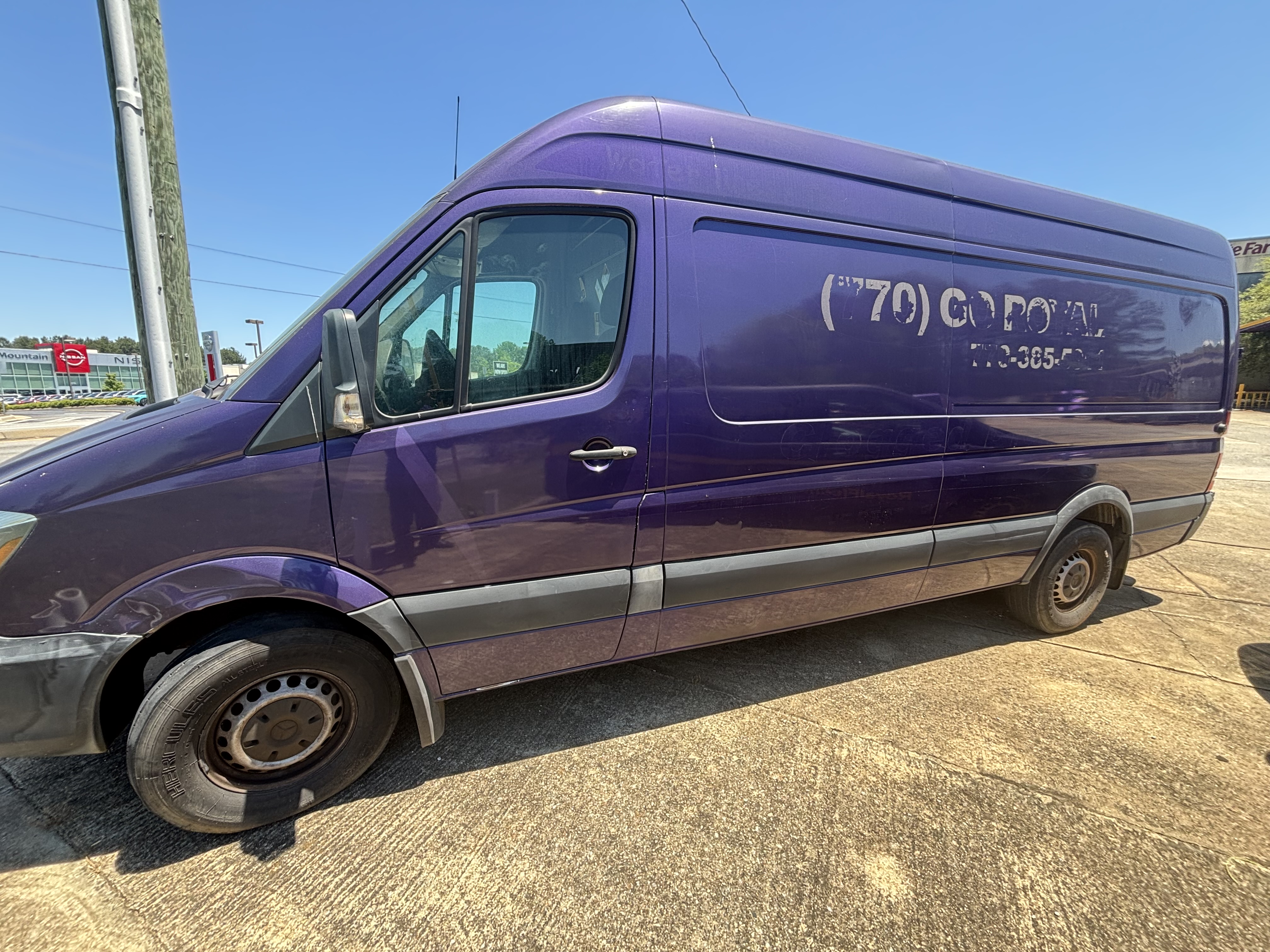 Used 2018 Mercedes-Benz Sprinter 2500 image 4
