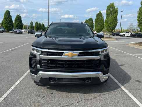 Used 2023 Chevrolet Silverado 1500 LT image 2