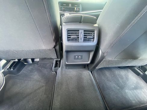 Used 2023 Nissan Rogue SV FWD image 17