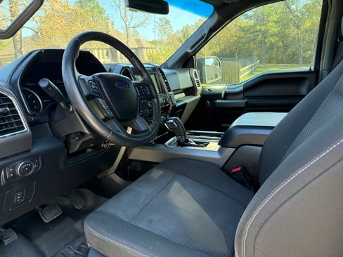 Used 2015 Ford F150 XLT w/ Equipment Group 302A Luxury image 9