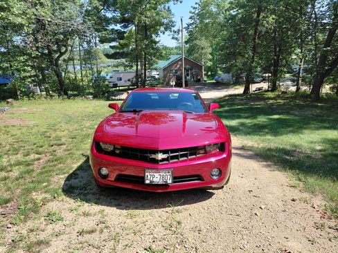 Used 2010 Chevrolet Camaro LT RWD image 9