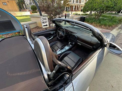 Used 2004 Porsche Boxster S image 18