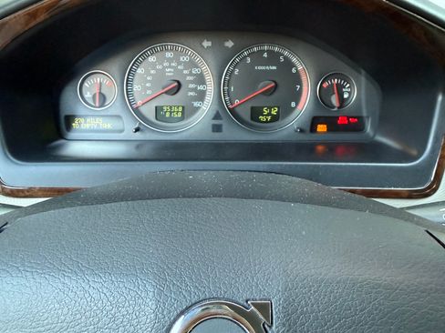 Used 2005 Volvo S60 2.4 image 12