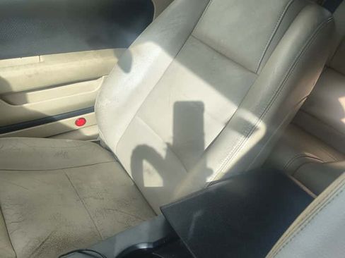 Used 2007 Ford Mustang Premium image 2