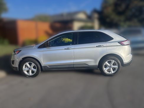 Used 2016 Ford Edge SE FWD image 1