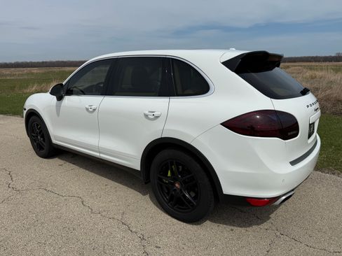 Used 2012 Porsche Cayenne S image 6
