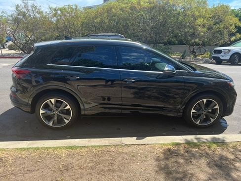 Used 2022 Audi Q4 e-tron Premium Plus AWD/4WD image 6