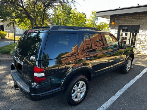 Used 2008 Ford Explorer XLT image 10