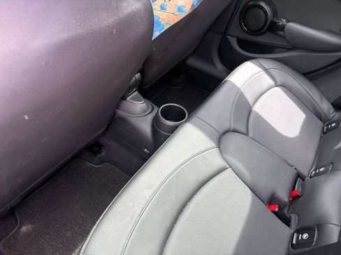 Used 2019 MINI Cooper 4-Door Hardtop FWD image 11