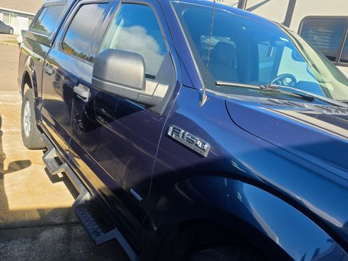 Used 2017 Ford F150 XLT image 5