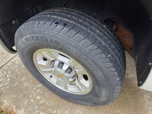 Used 2008 Chevrolet Silverado 3500 LTZ w/ Suspension Package, Off-Road image 10