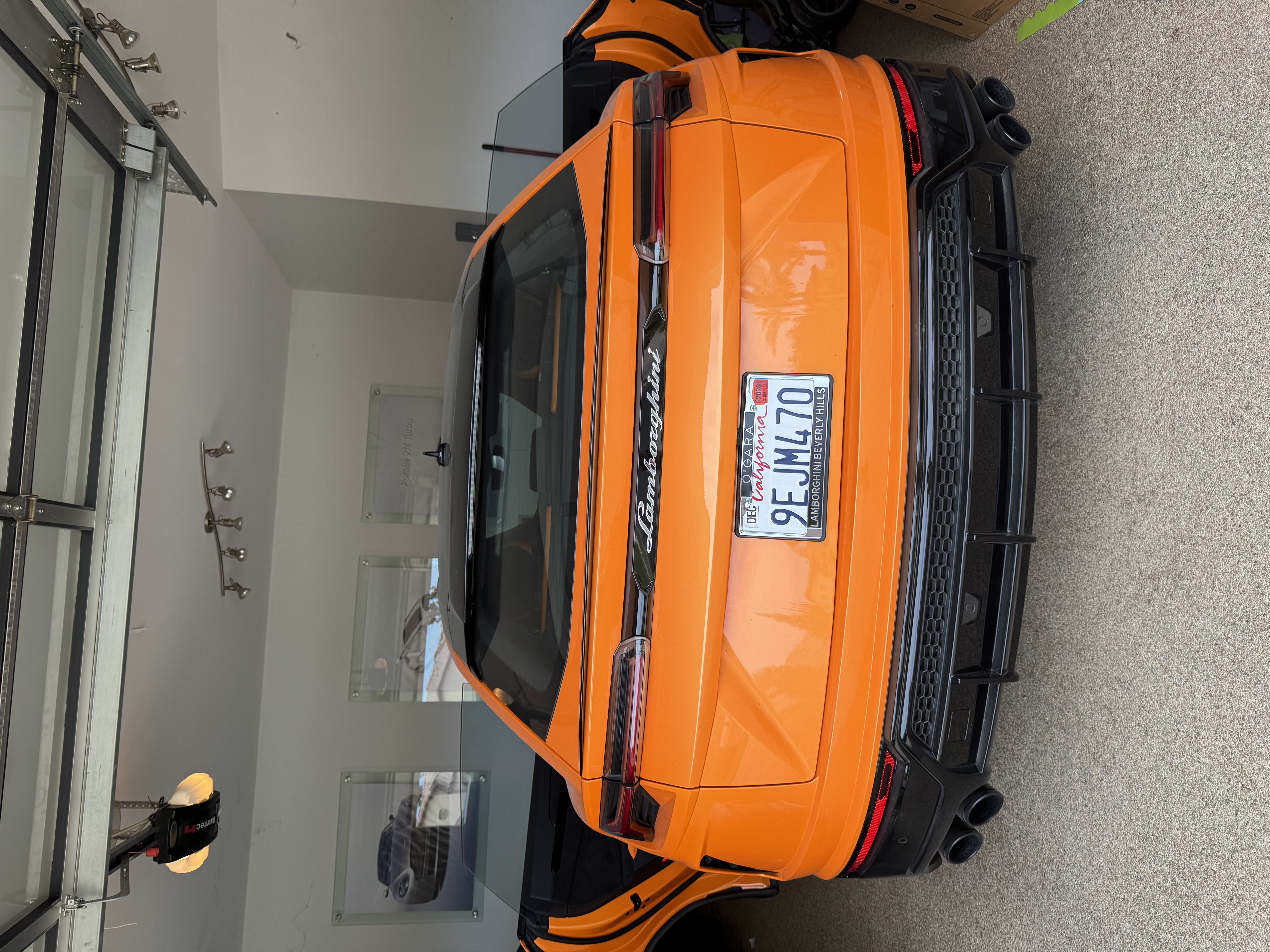 Used 2022 Lamborghini Urus AWD/4WD image 6