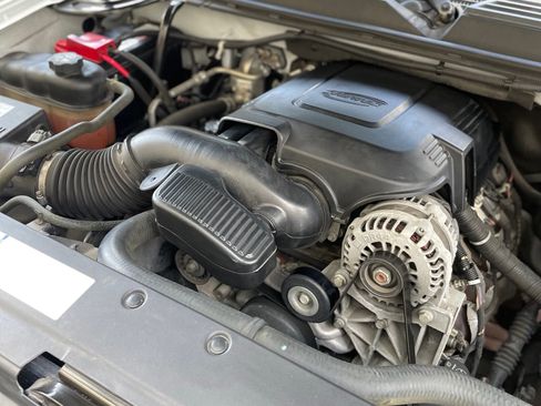 Used 2011 Chevrolet Tahoe LT image 15