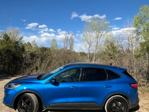 Used 2020 Ford Escape SE Sport AWD/4WD image 2