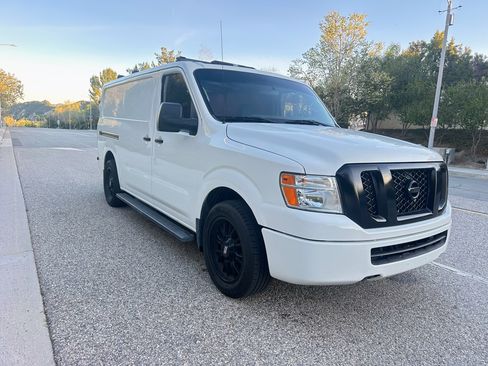 Used 2020 Nissan NV 1500 SV w/ Navigation Package image 4