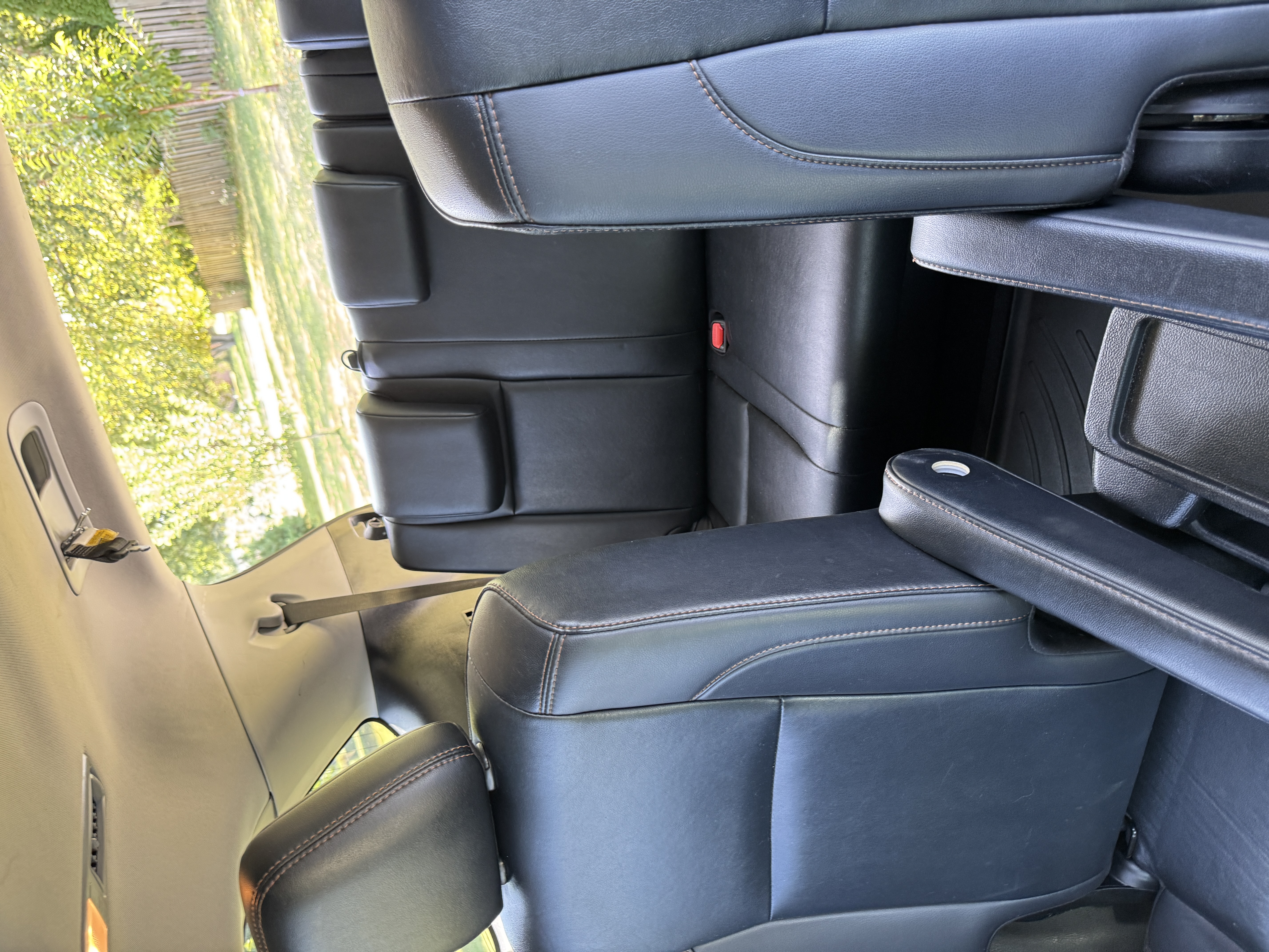 Used 2019 Toyota Highlander XLE FWD image 13