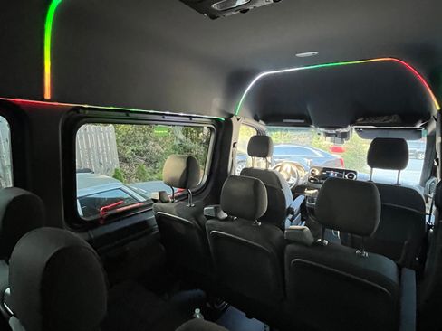 Used 2023 Mercedes-Benz Sprinter 2500 image 30