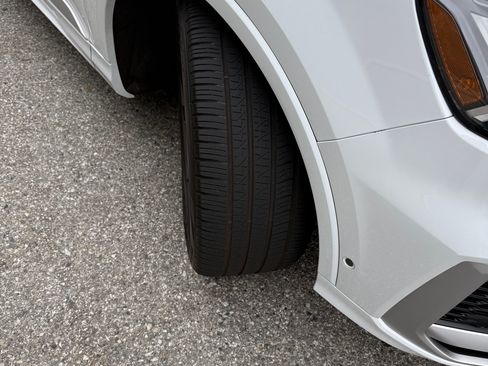 Used 2022 Audi SQ7 Premium Plus w/ SQ7 Executive Package image 10