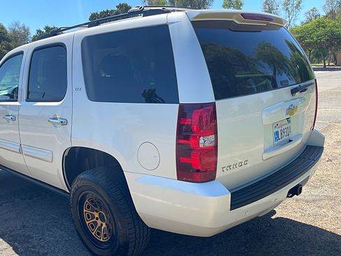 Used 2008 Chevrolet Tahoe LTZ w/ LTZ Preferred Equipment Group AWD/4WD image 2
