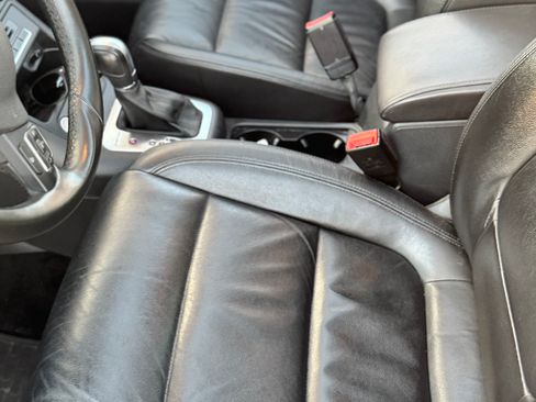 Used 2017 Volkswagen Tiguan SEL image 23