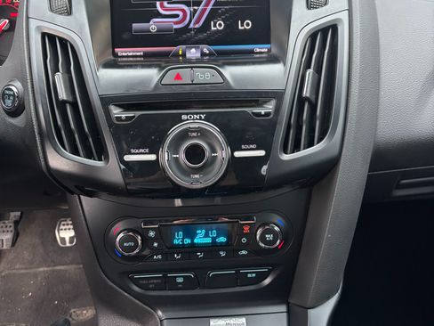 Used 2013 Ford Focus ST FWD image 14