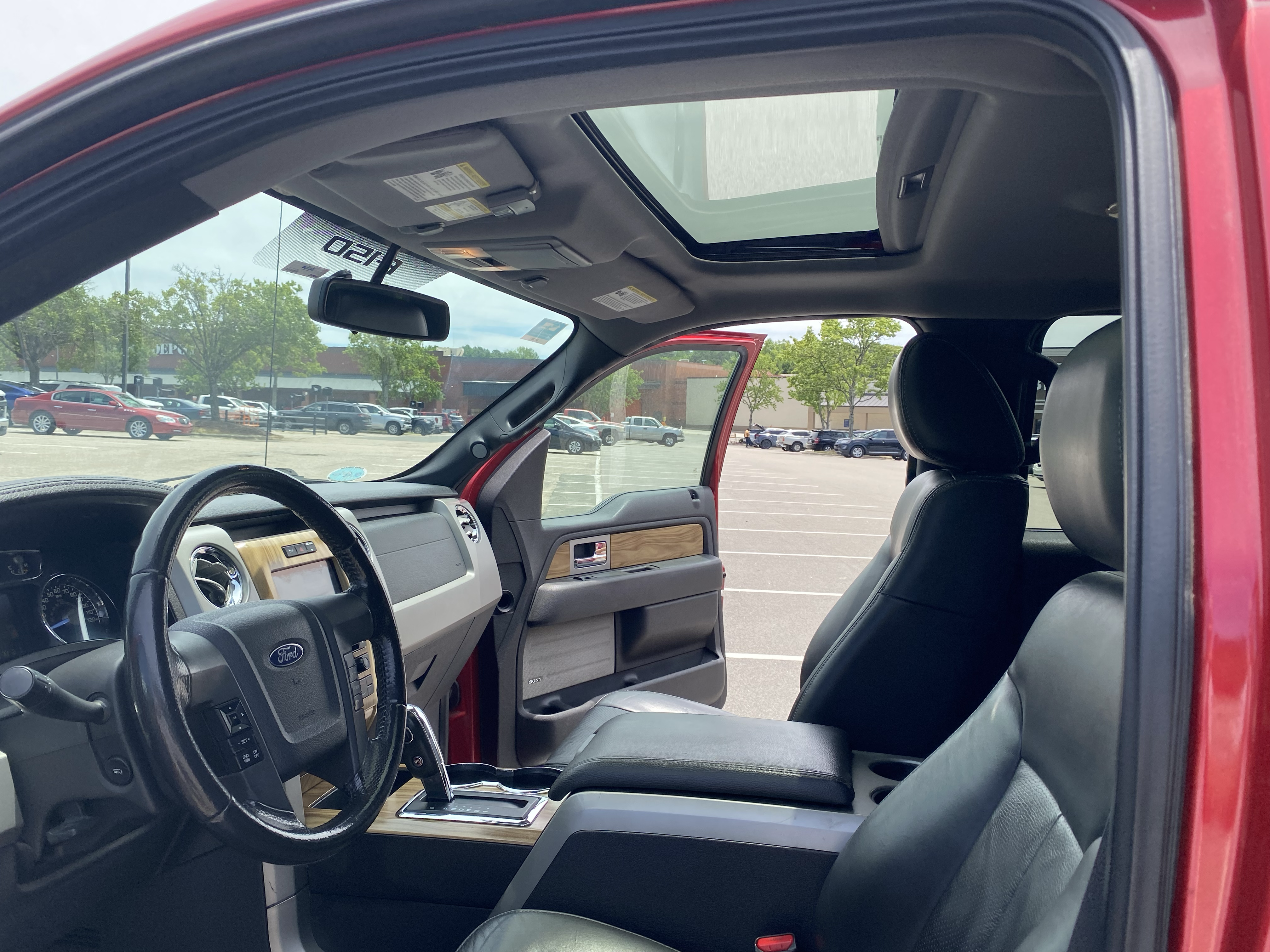 Used 2011 Ford F150 Lariat AWD/4WD image 18