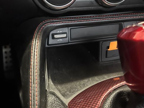 Used 2018 MAZDA MX-5 Miata RF Grand Touring RWD image 8