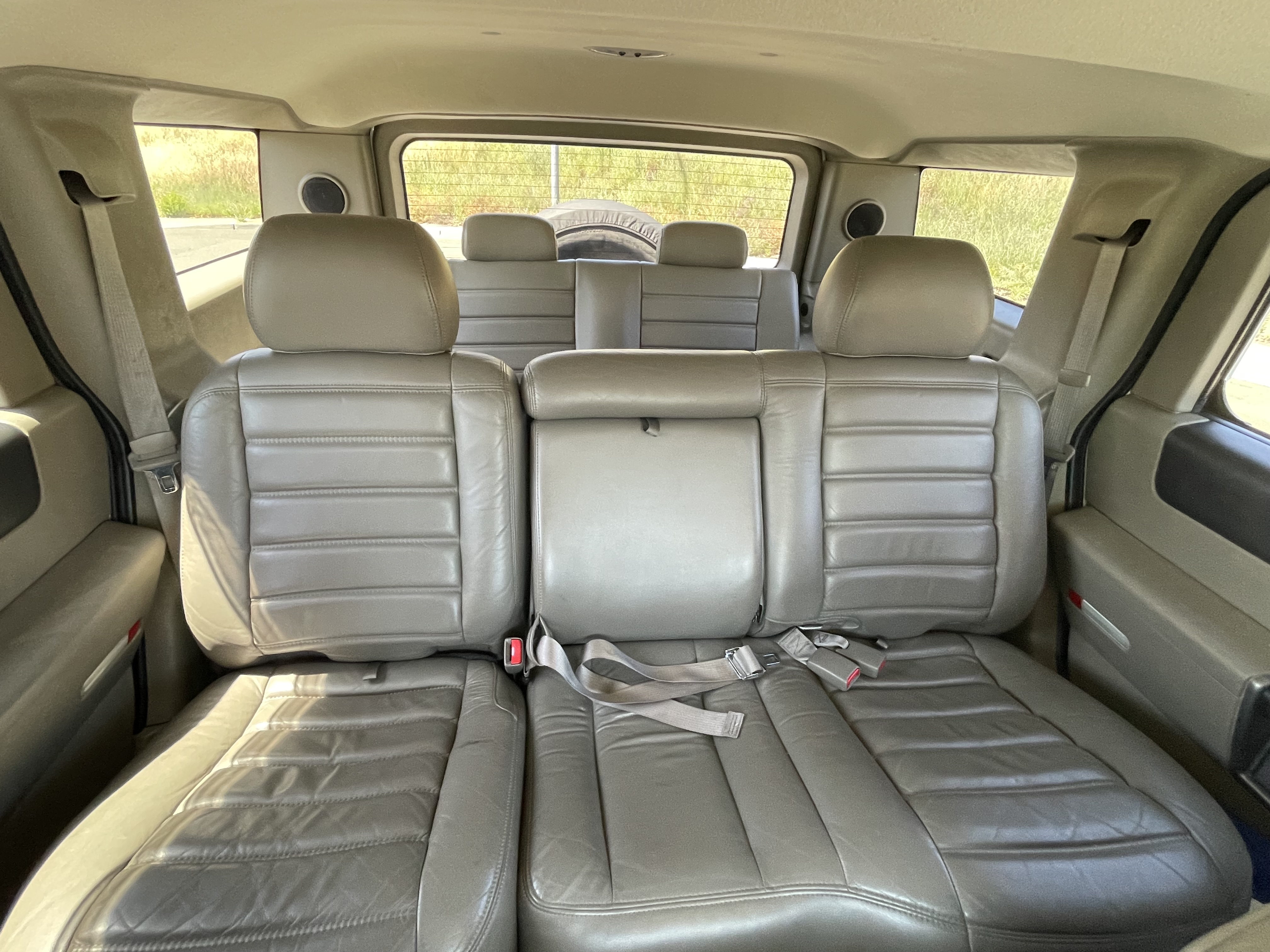 Used 2003 HUMMER H2 w/ Preferred Equipment Group AWD/4WD image 9