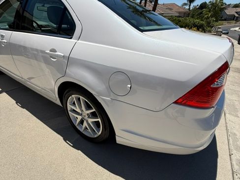 Used 2011 Ford Fusion SEL FWD image 8
