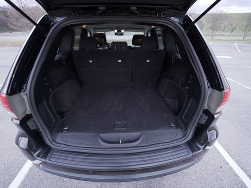 Used 2011 Jeep Grand Cherokee Laredo image 15