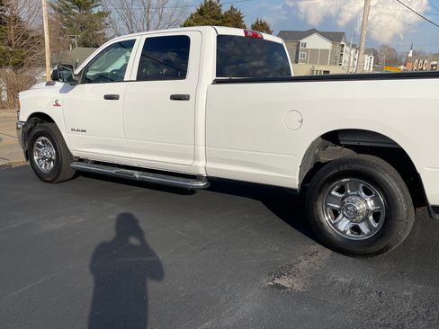 Used 2019 RAM 2500 Tradesman w/ Chrome Appearance Group image 4