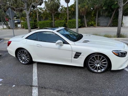 Used 2018 Mercedes-Benz SL 450 image 1