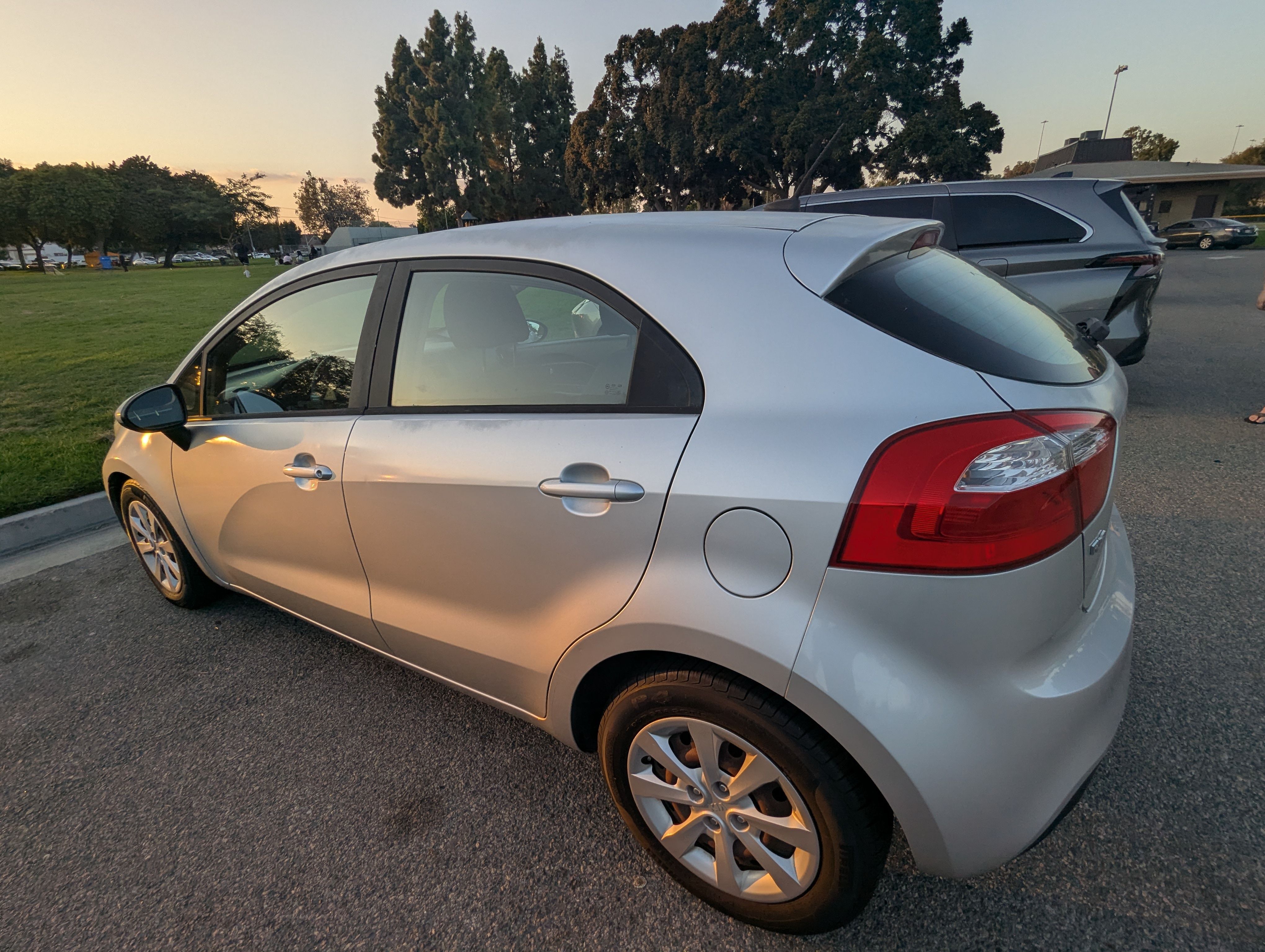 Used 2013 Kia Rio EX FWD image 5