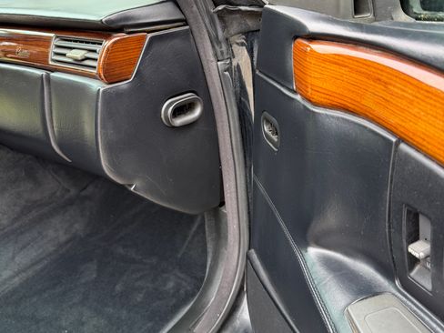 Used 2002 Cadillac Eldorado Touring w/ Preffered Equipment Group FWD image 17