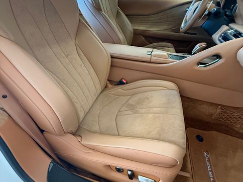 Used 2021 Lexus LC 500 Coupe w/ Performance Package RWD image 9