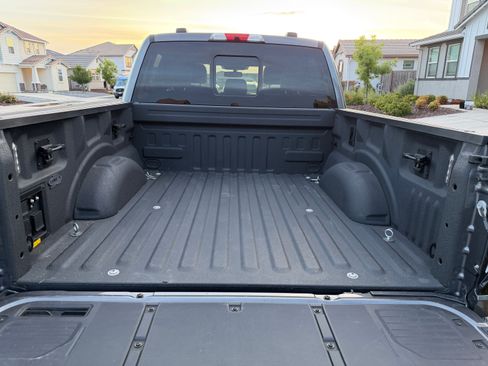 Used 2022 Ford F150 Lightning Lariat w/ Equipment Group 511A High AWD/4WD image 5