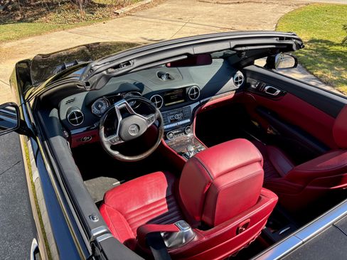Used 2013 Mercedes-Benz SL 550 SL 550 Roadster 2D image 10