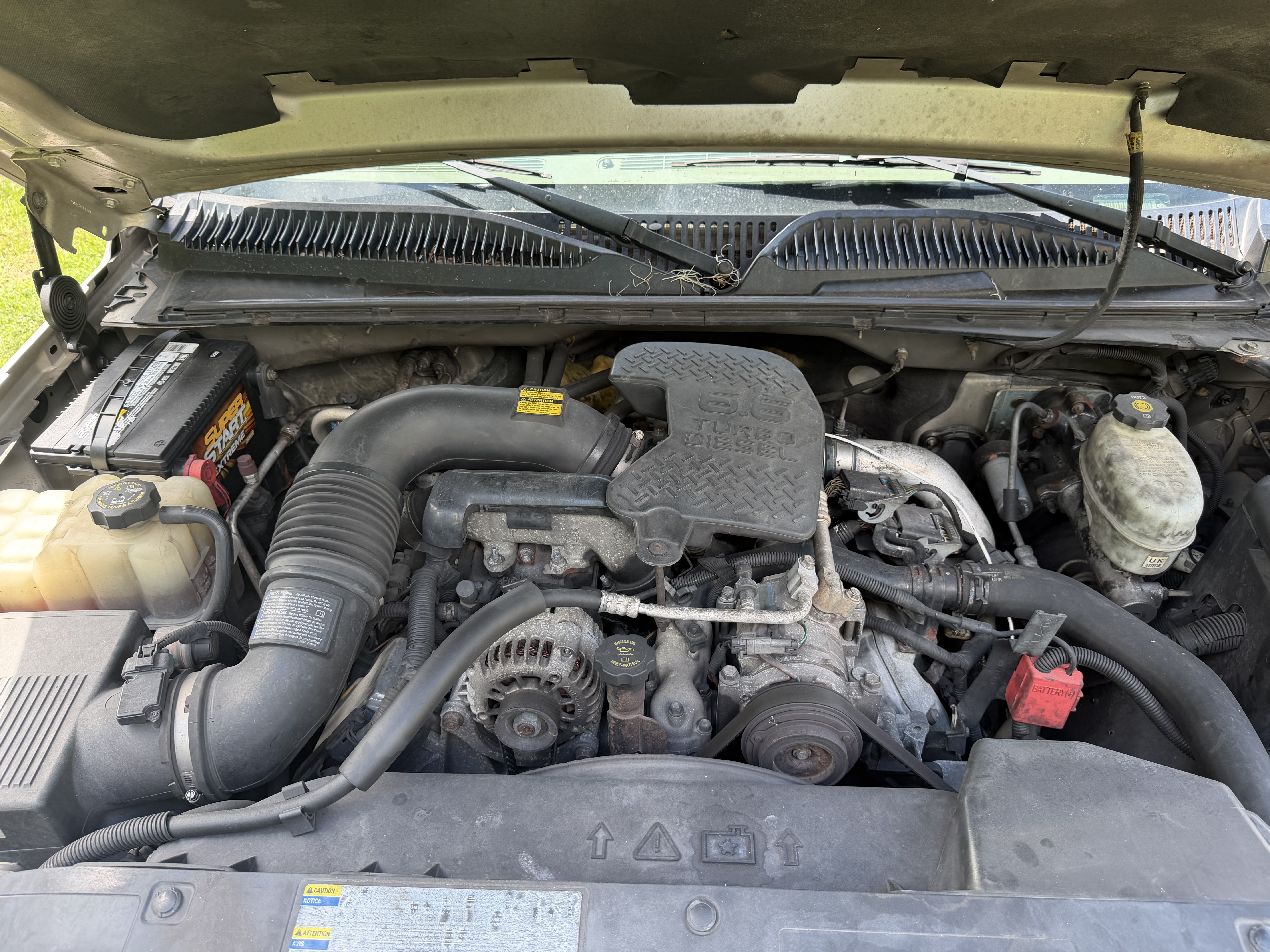 Used 2004 Chevrolet Silverado 2500 LT w/ Heavy-Duty Power Package RWD image 12