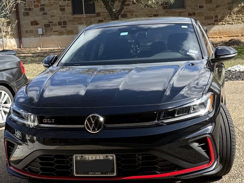 Used 2025 Volkswagen Jetta GLI Autobahn image 19