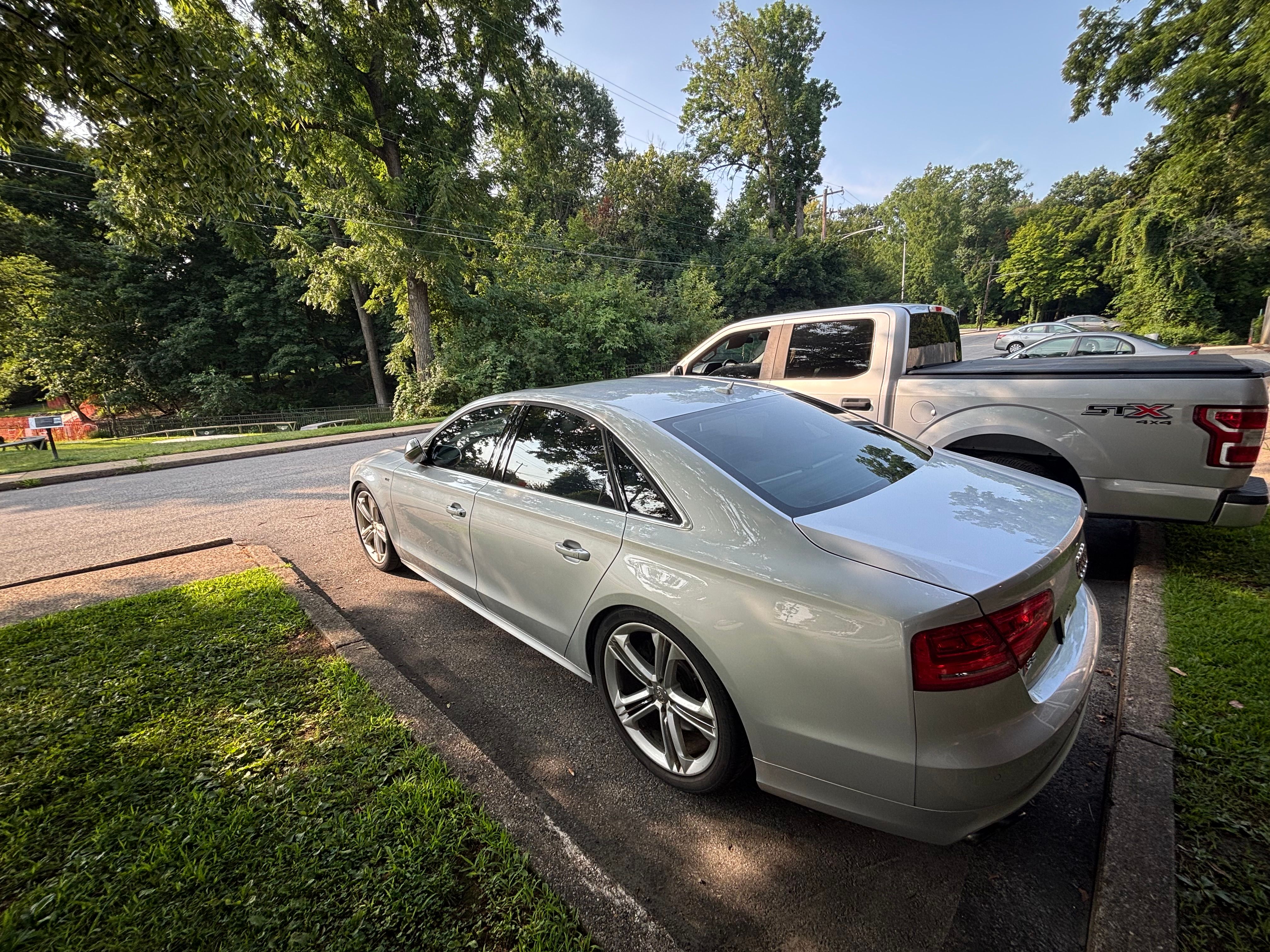 Used 2014 Audi S8 w/ Driver Assistance Package AWD/4WD image 5