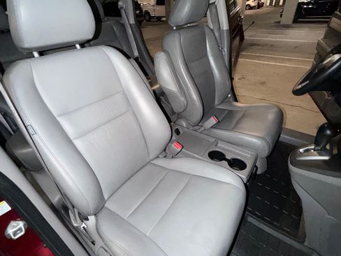 Used 2011 Honda CR-V EX image 28