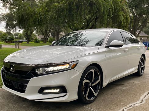 Used 2020 Honda Accord Sport image 4