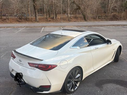 Used 2018 INFINITI Q60 Red Sport 400 w/ Sensory Package 3.0T Sport image 6