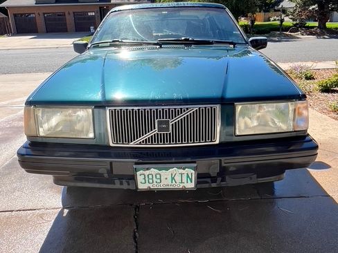 Used 1994 Volvo 940 Wagon RWD image 6