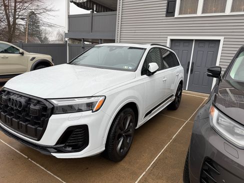 Used 2025 Audi Q7 3.0T Premium Plus image 8