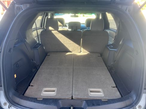 Used 2015 Ford Explorer Limited image 19