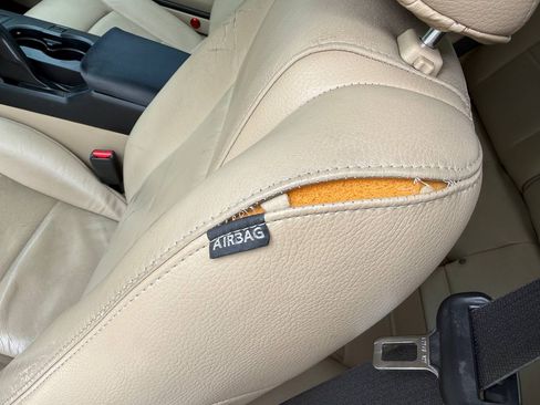 Used 2008 Ford Mustang Premium image 14