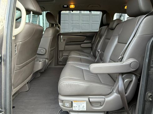 Used 2016 Honda Odyssey Touring image 11
