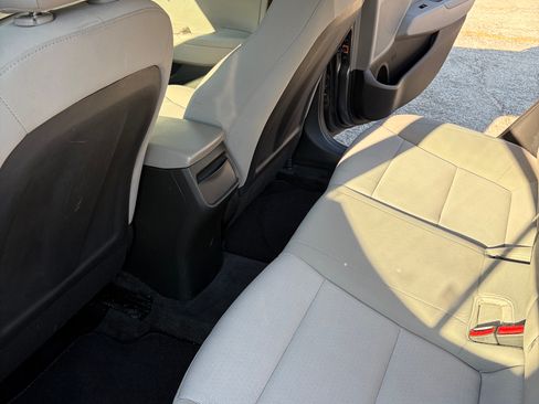 Used 2018 Hyundai Elantra SEL FWD image 22
